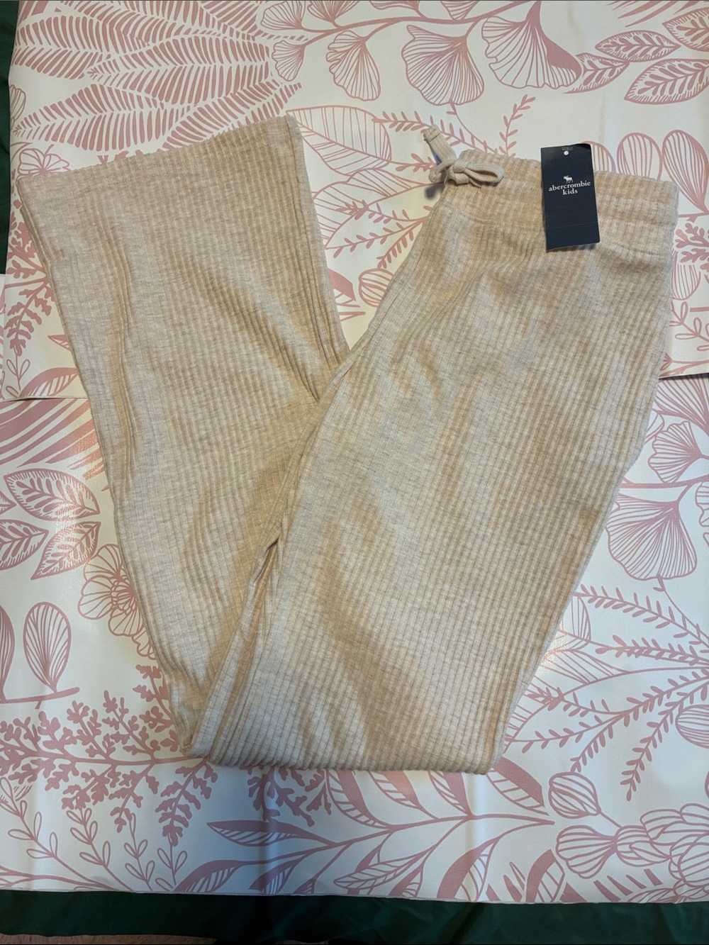 Abercrombie & Fitch Men’s Ribbed Drawstring Joggers — Beige